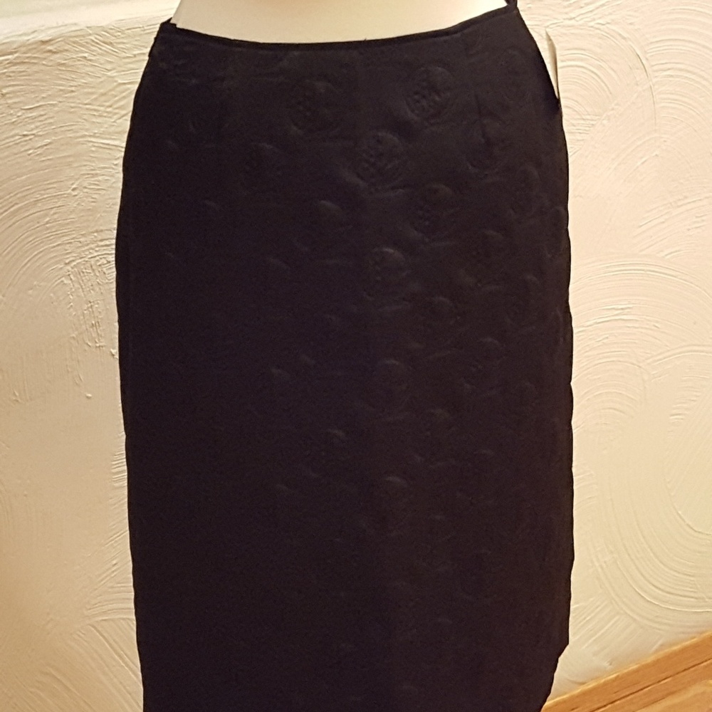NWT Guy Laroche Black Pencil Skirt